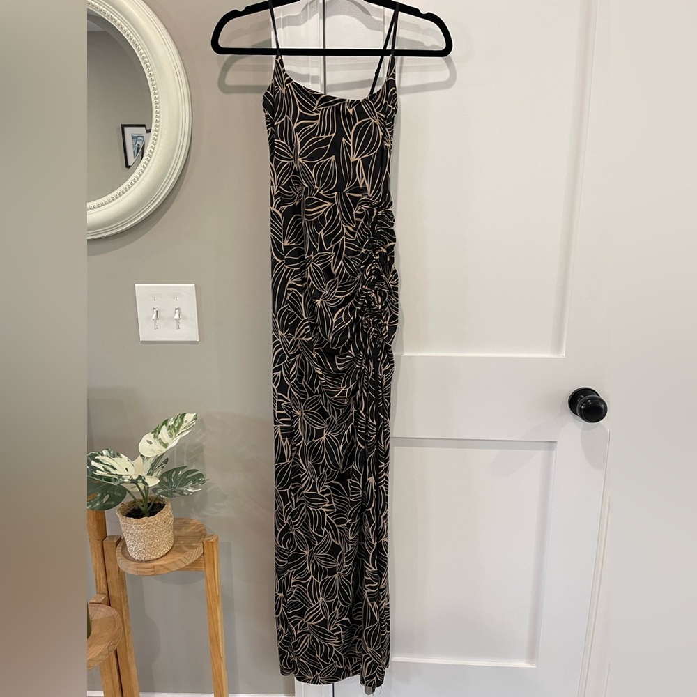 Black and Beige Leaf Pattern Maxi Dress